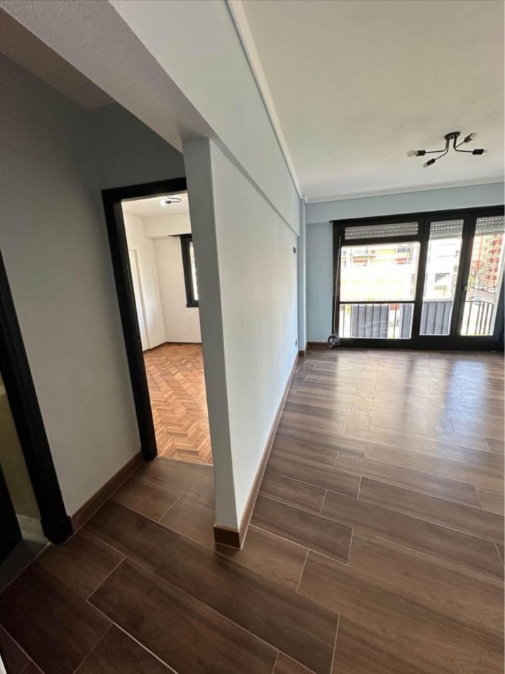 Venta de departamento dos ambientes con balcon vista al mar 