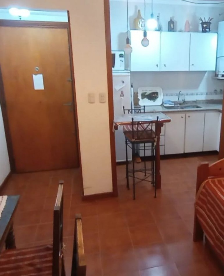 Venta de departamento dos ambientes. Centro 