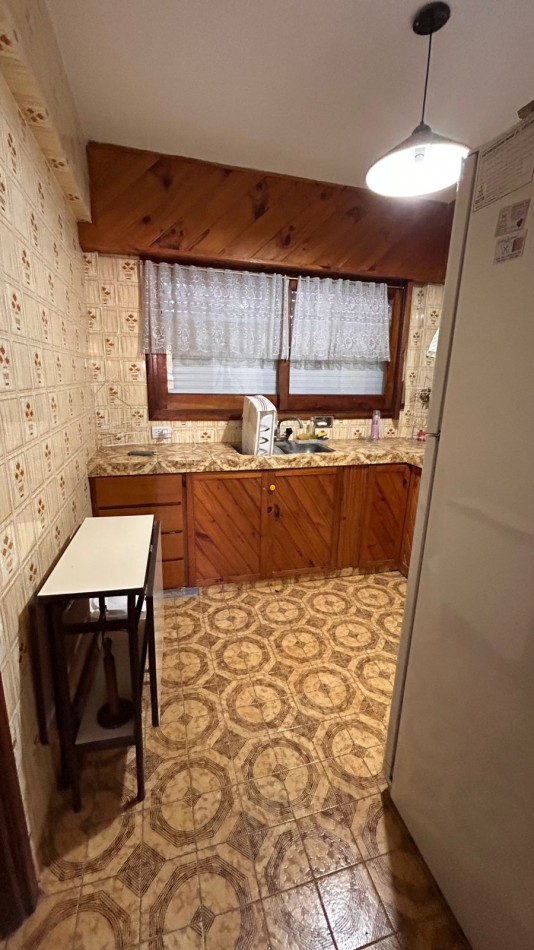 Venta de casa seis ambientes, a cinco cuadras del mar.  La Lucila Del Mar