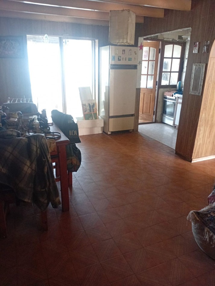 Venta de departamento de cuatro ambientes con balcon al frente - Excelente ubicacion en zona universitaria, IDEAL INVERSORES