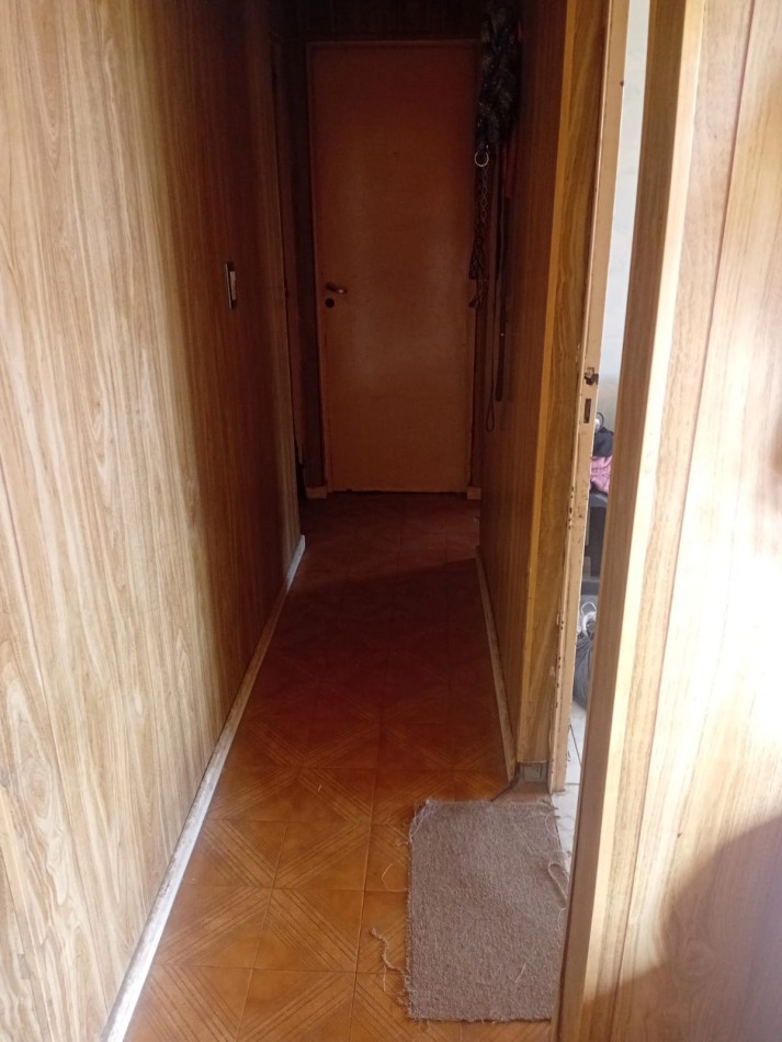 Venta de departamento de cuatro ambientes con balcon al frente - Excelente ubicacion en zona universitaria, IDEAL INVERSORES