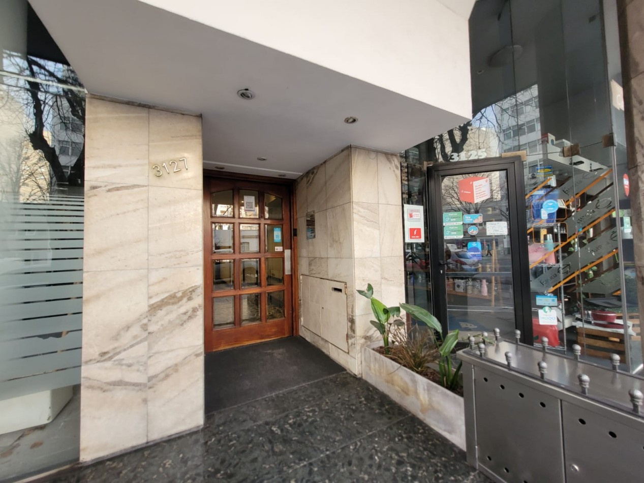 Venta de departamento 2 ambientes a la calle 