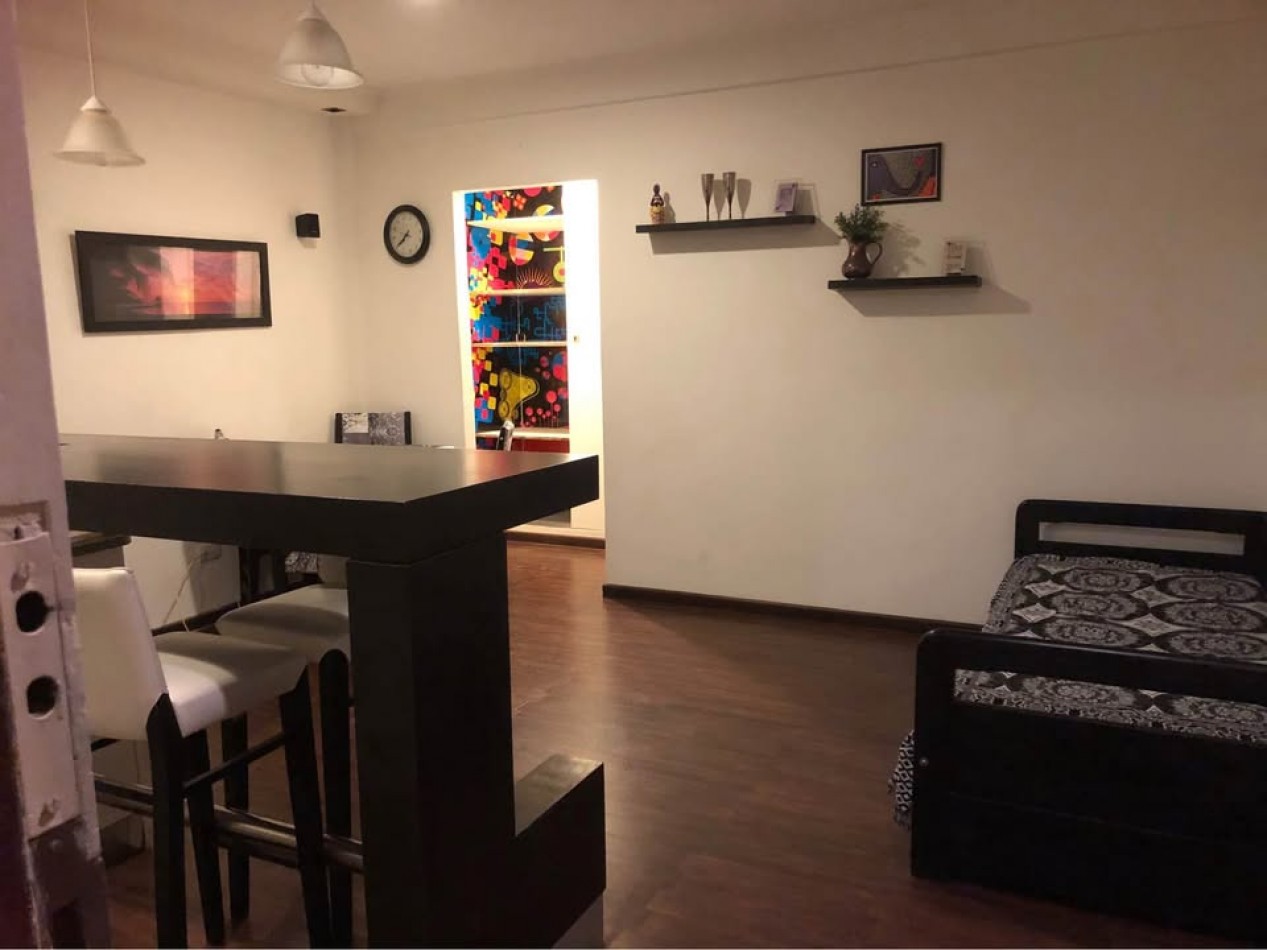 Venta de departamento dos ambientes. Zona Centro. 