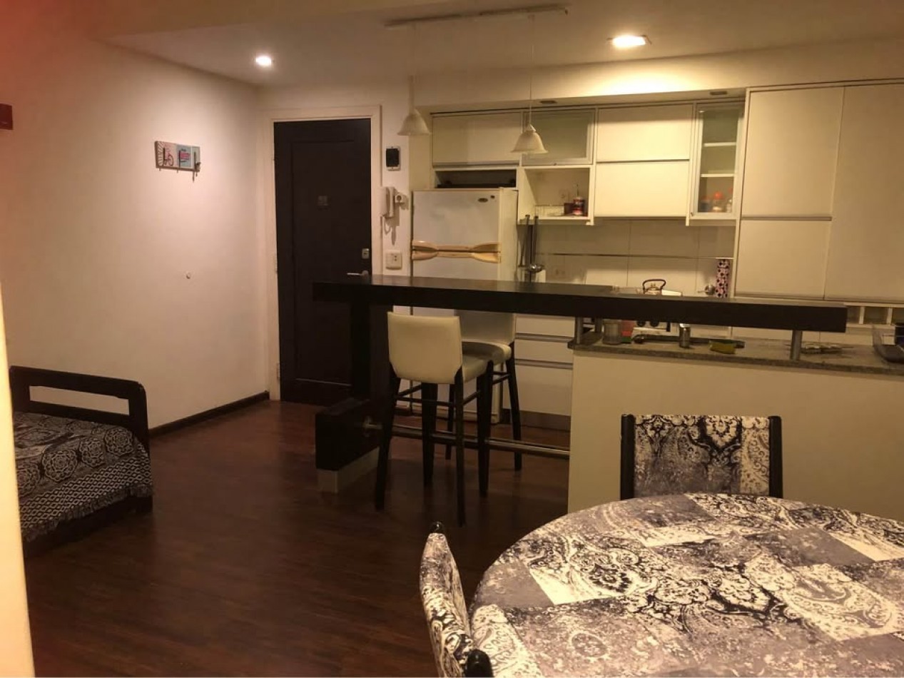 Venta de departamento dos ambientes. Zona Centro. 