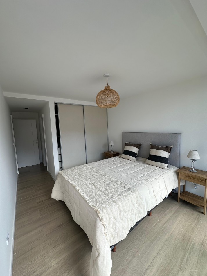 Venta de 3 Unidades, a estrenar, 2 amb a la calle, con balcon vista lateral al mar  en  Noveccento Moreno 