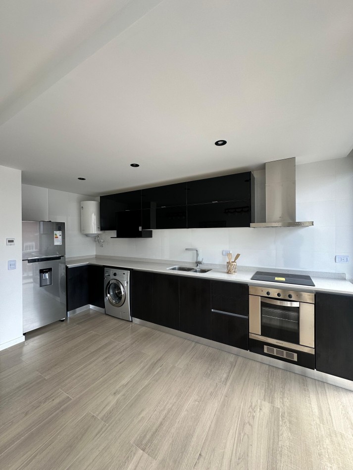 Venta de 3 Unidades, a estrenar, 2 amb a la calle, con balcon vista lateral al mar  en  Noveccento Moreno 