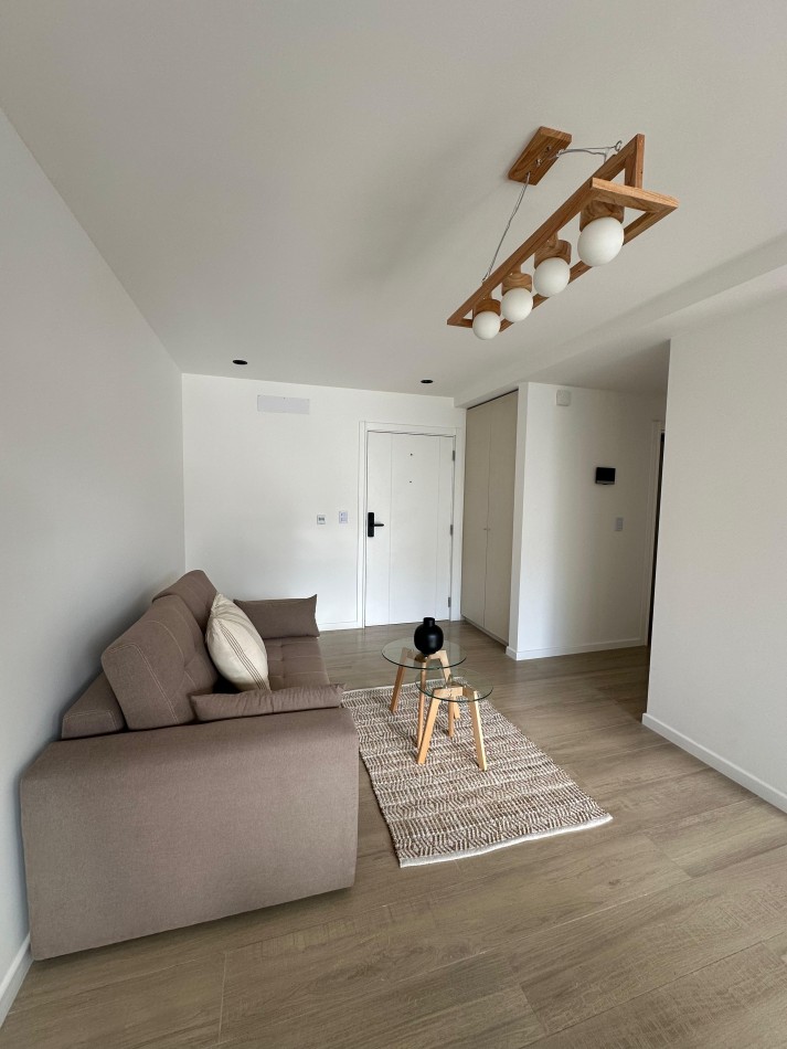 Venta de 3 Unidades, a estrenar, 2 amb a la calle, con balcon vista lateral al mar  en  Noveccento Moreno 