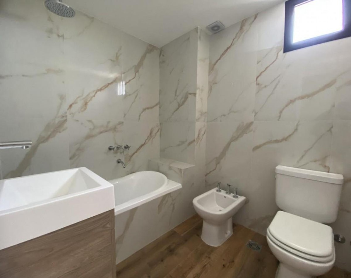 Venta de departamento 2 ambientes en venta en Mar del Plata - Edificio PRIMUS, moderno, luminoso y con balcon terraza