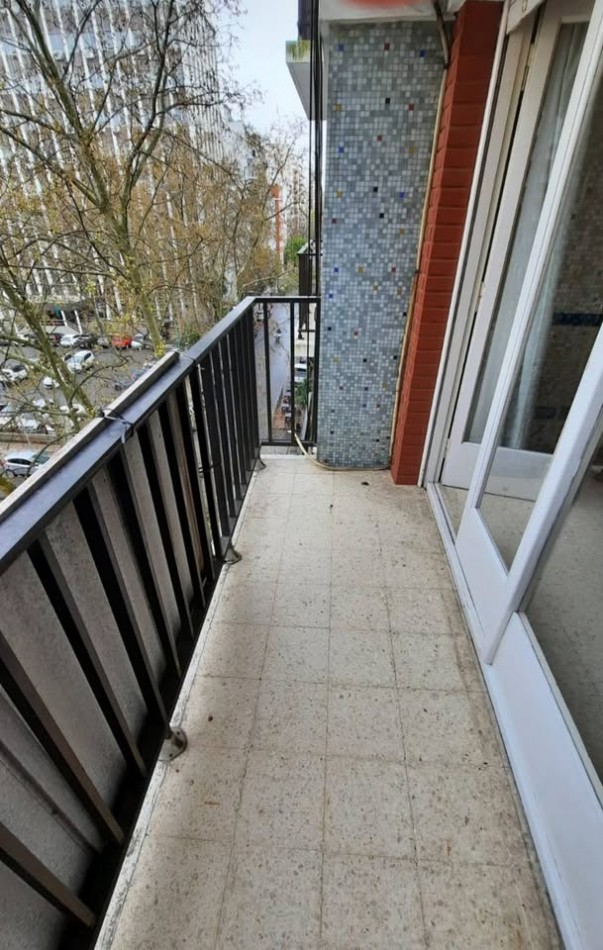 Venta de departamento dos ambientes con balcon a la calle, ubicacion privilegiada