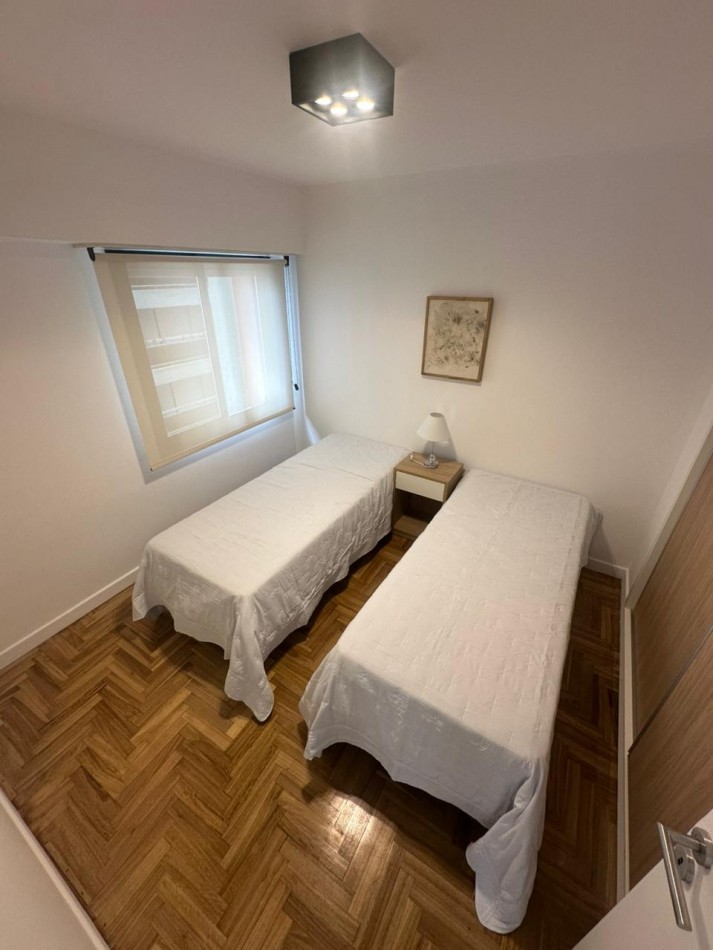 Venta de departamento 3 AMB vista plena al mar, balcon saliente y cochera fija