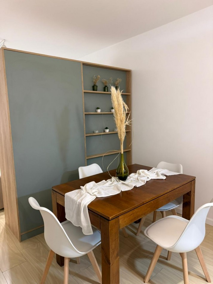 Venta de un ambiente amplio, amueblado y decorado