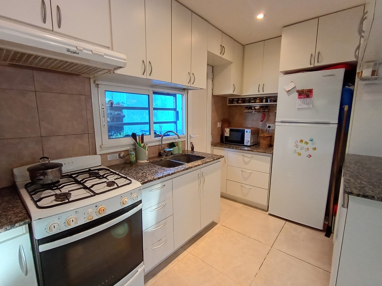 Venta de ph tres ambientes con cochera