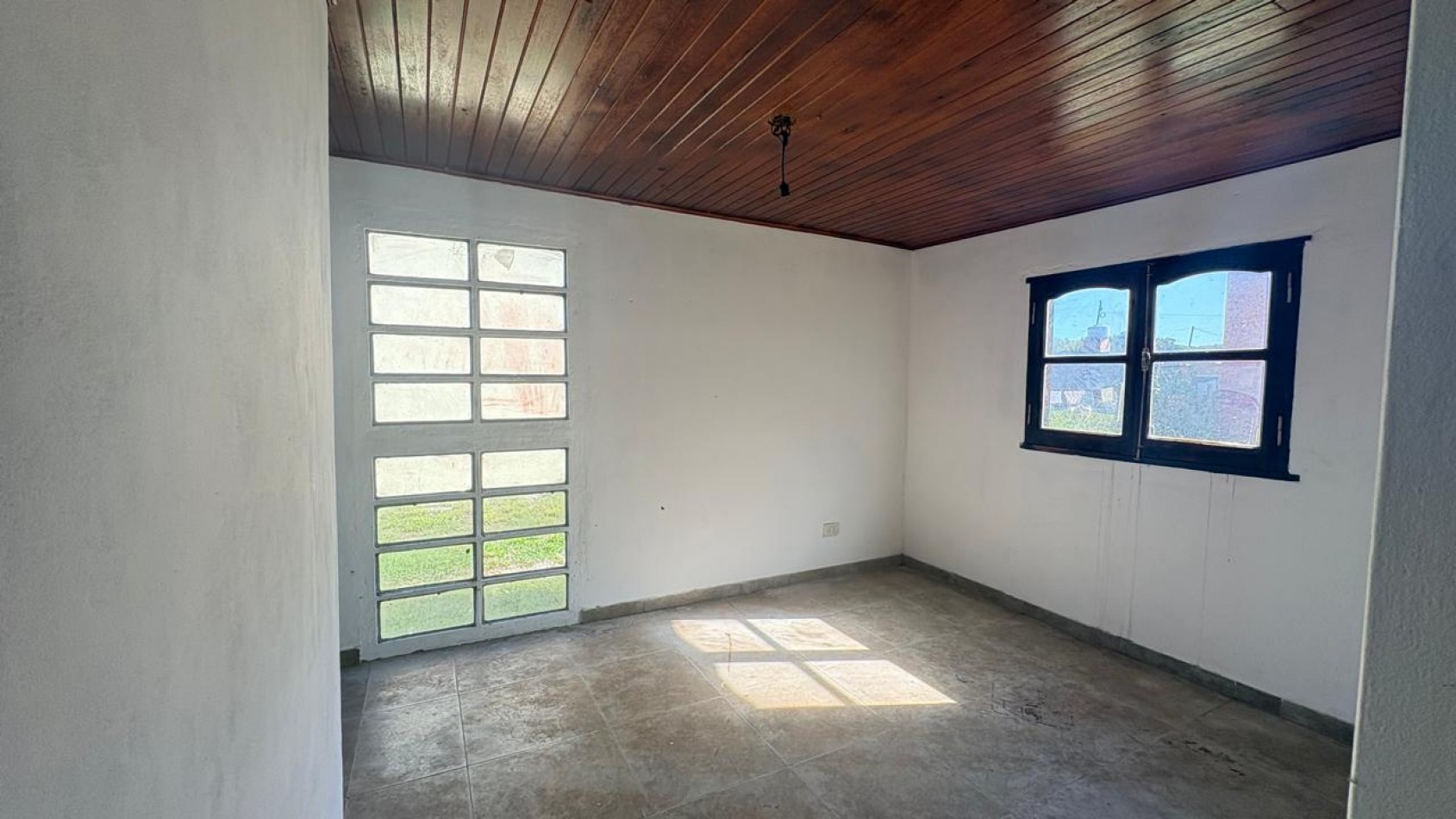 Venta de casa 4 ambientes. A dos cuadras del mar.  Santa clara del Mar