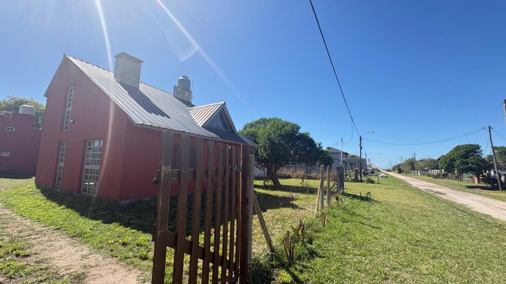 Venta de casa 4 ambientes. A dos cuadras del mar.  Santa clara del Mar