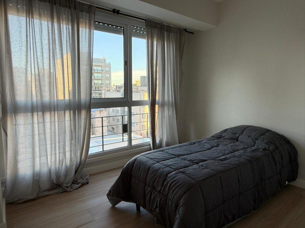 Venta de departamento 3 ambientes reciclado y amoblado. PLAZA COLON