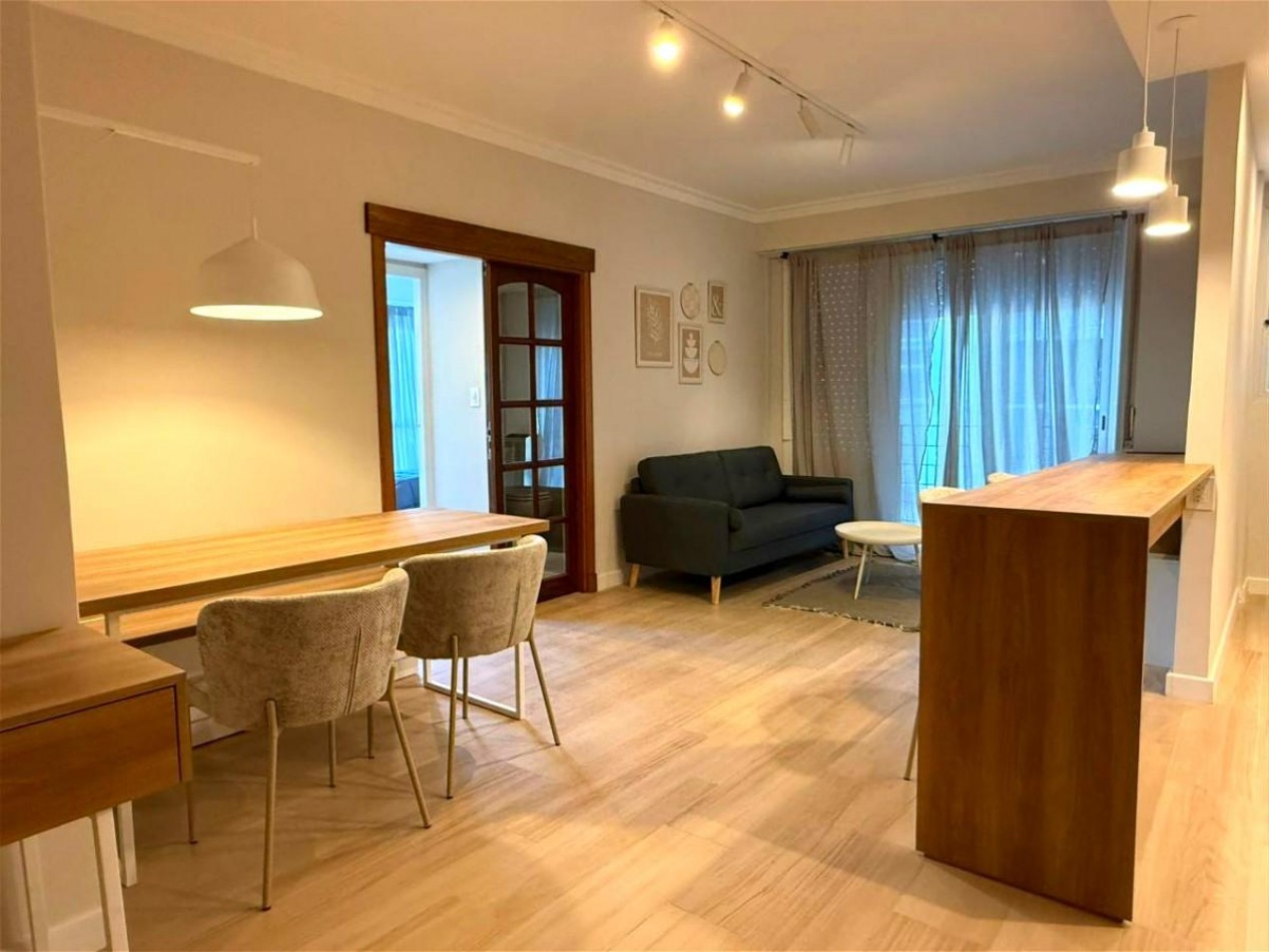 Venta de departamento 3 ambientes reciclado y amoblado. PLAZA COLON