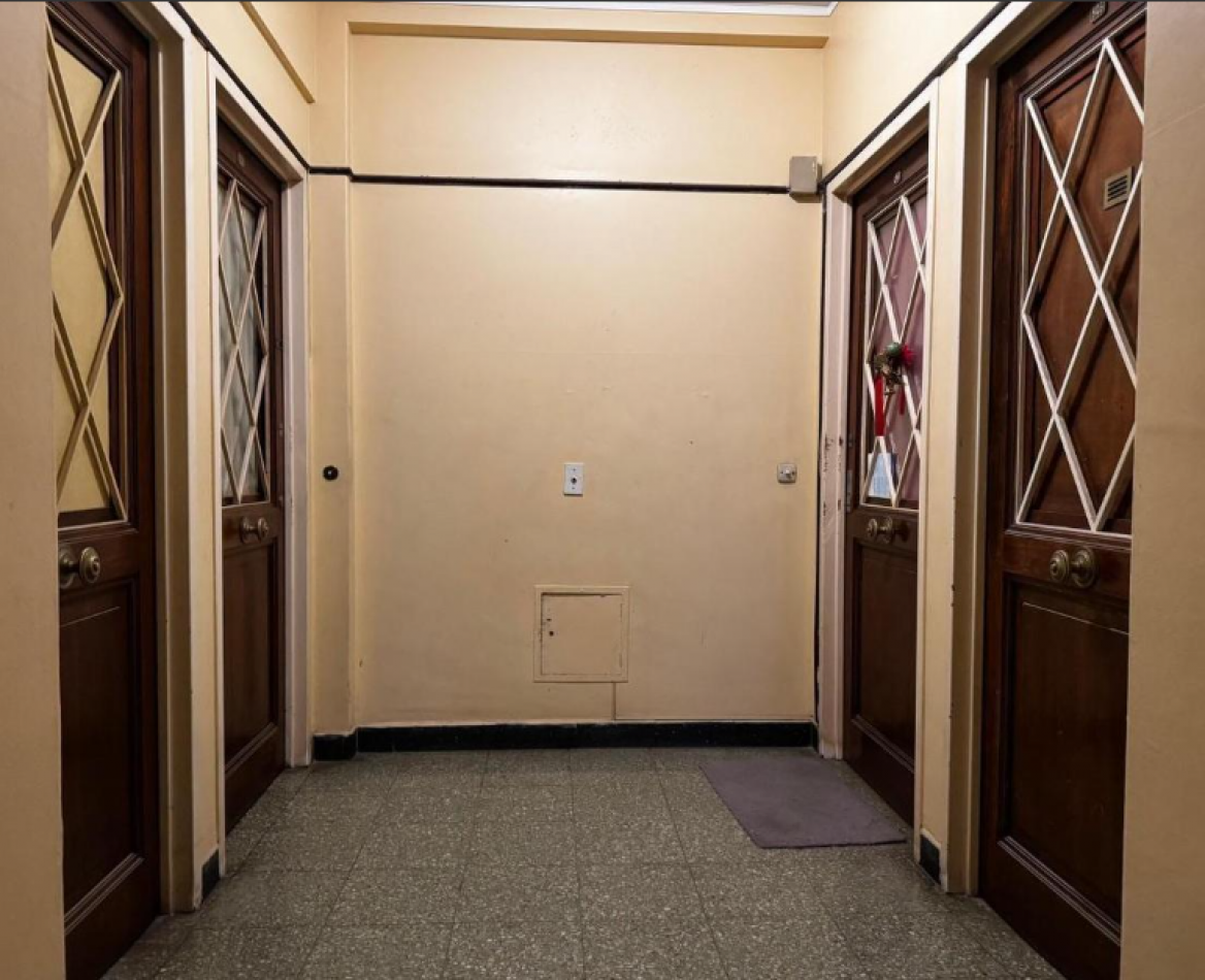 Venta de departamento 2 ambientes y medio. Edificio Sacoa