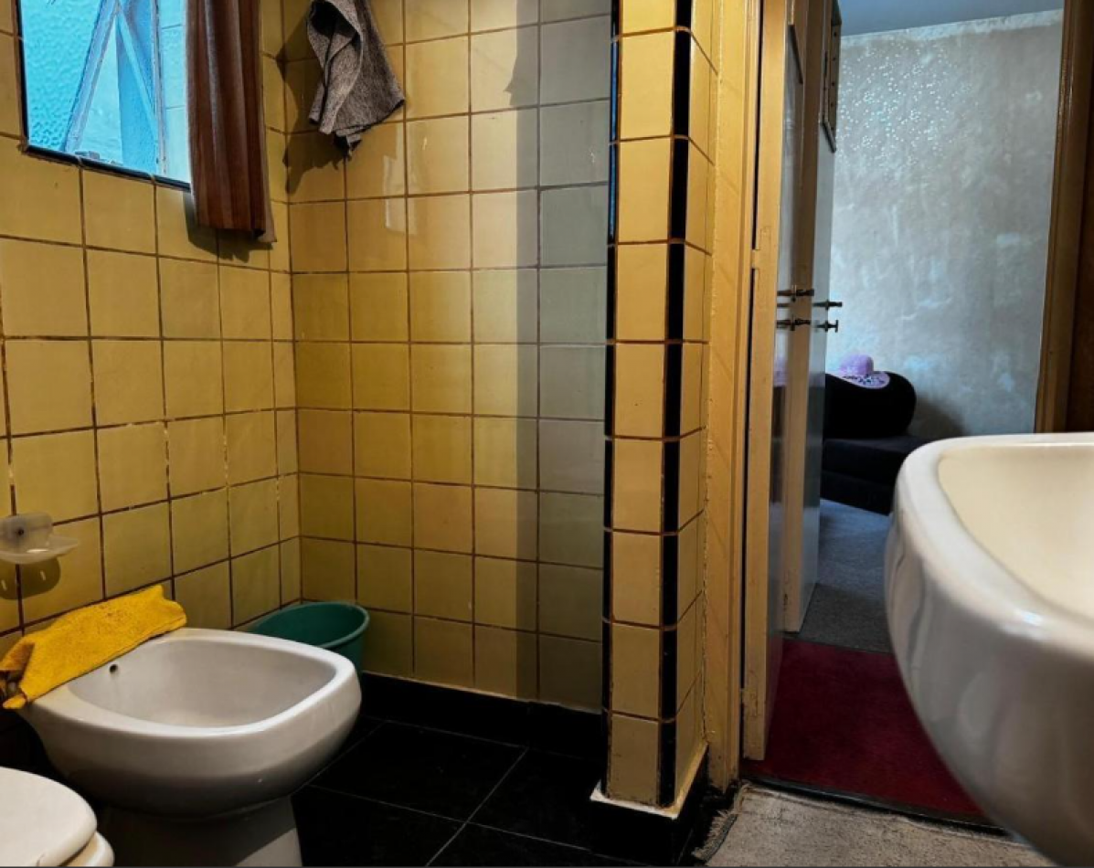 Venta de departamento 2 ambientes y medio. Edificio Sacoa