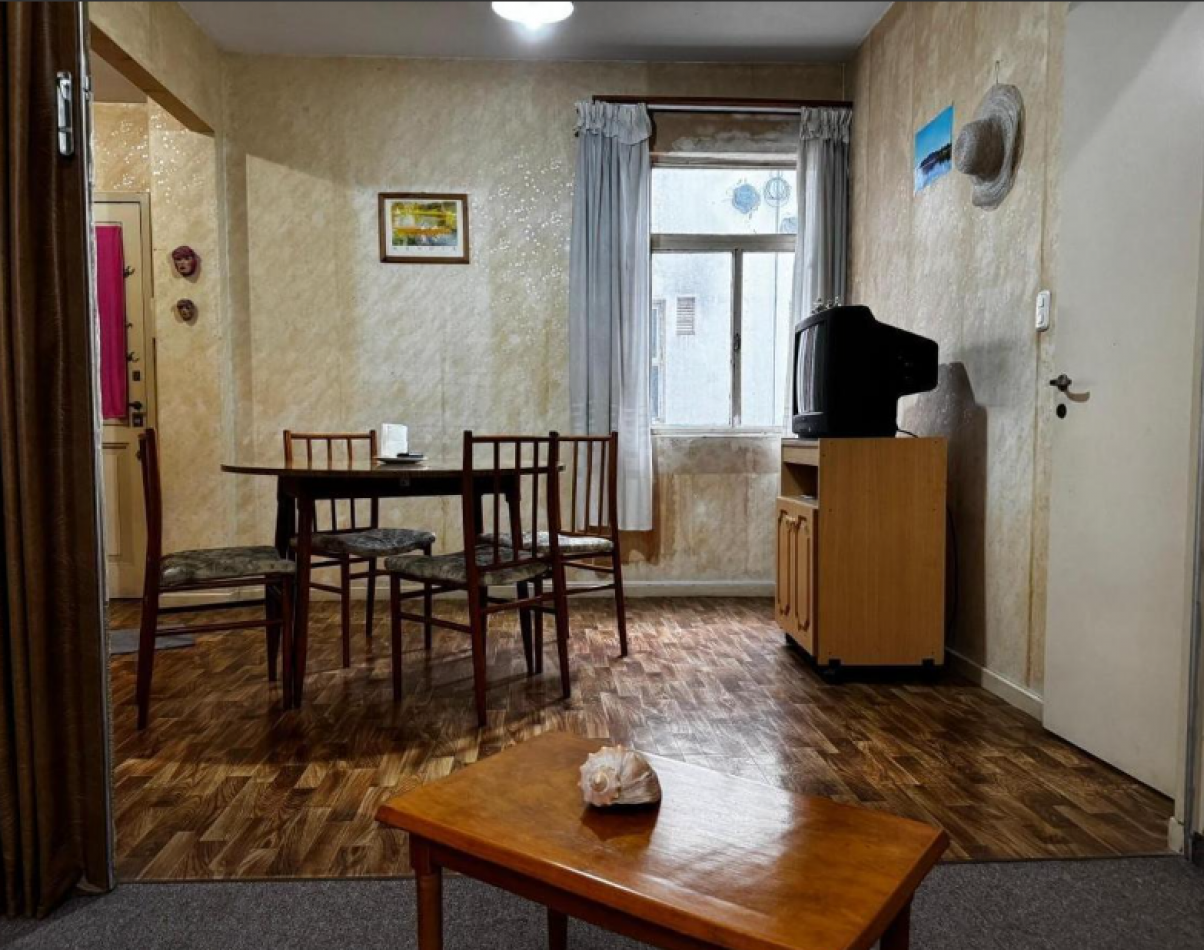 Venta de departamento 2 ambientes y medio. Edificio Sacoa