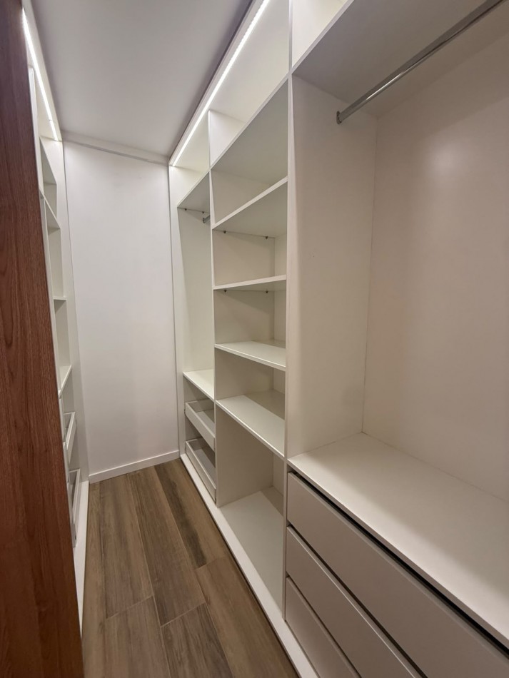 Chalet en PH de 4 ambientes con garage en venta - Totalmente reciclado, amoblado y decorado