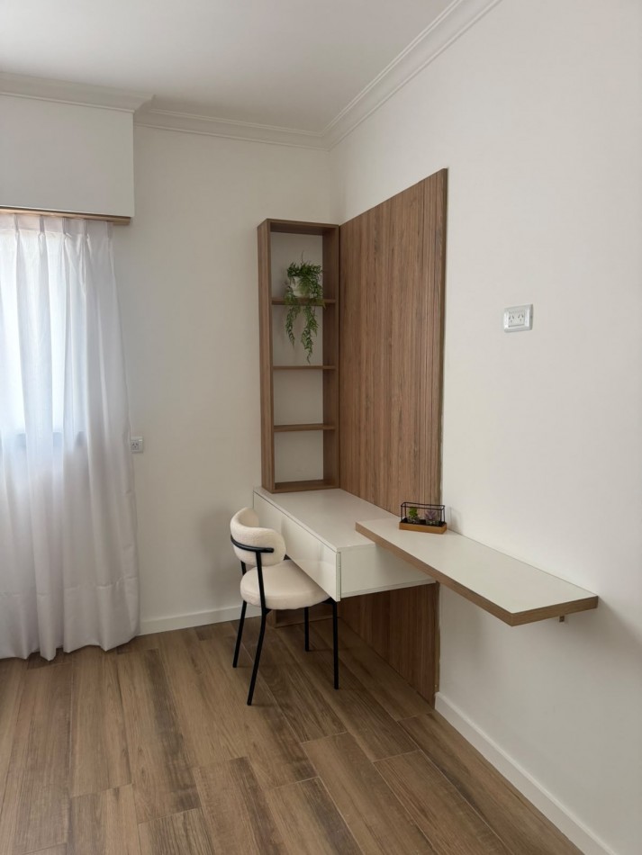 Chalet en PH de 4 ambientes con garage en venta - Totalmente reciclado, amoblado y decorado
