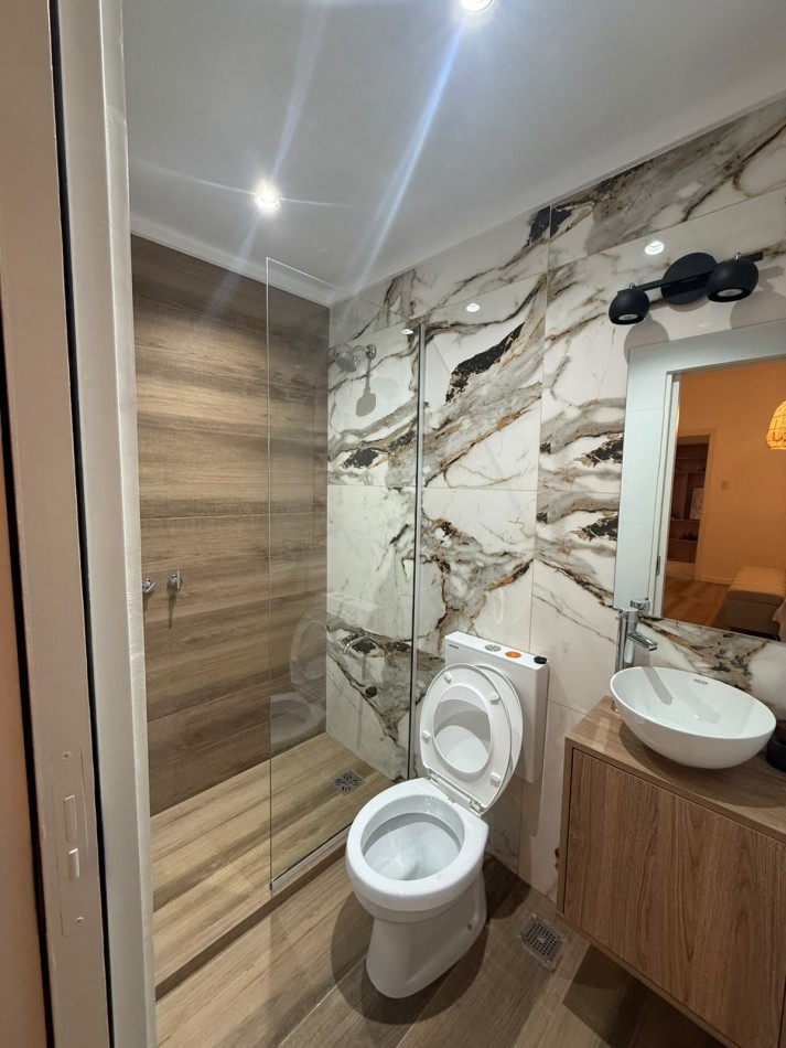 Chalet en PH de 4 ambientes con garage en venta - Totalmente reciclado, amoblado y decorado