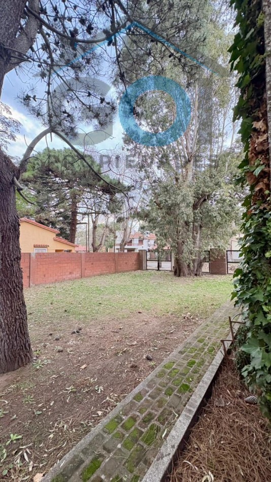 Venta de casa seis ambientes, La Lucila Del Mar