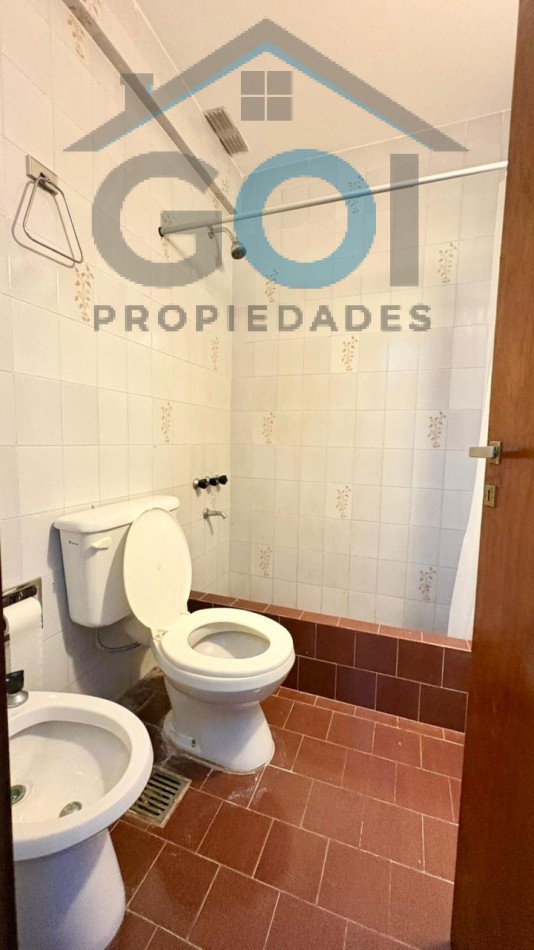 Venta de casa seis ambientes, La Lucila Del Mar
