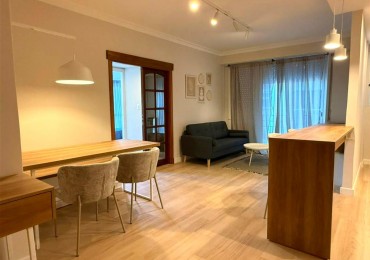 Venta de departamento 3 ambientes reciclado y amoblado. PLAZA COLON
