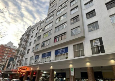 Venta de departamento 2 ambientes y medio. Edificio Sacoa